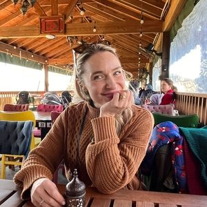 Meet your Posher, Maria